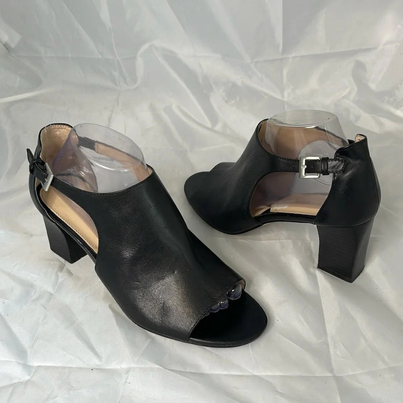 ADRIENNE VITTADINI Ricochet Open Toe Shoes Black Fine Leather Block Heel 9.5 - Picture 11 of 11